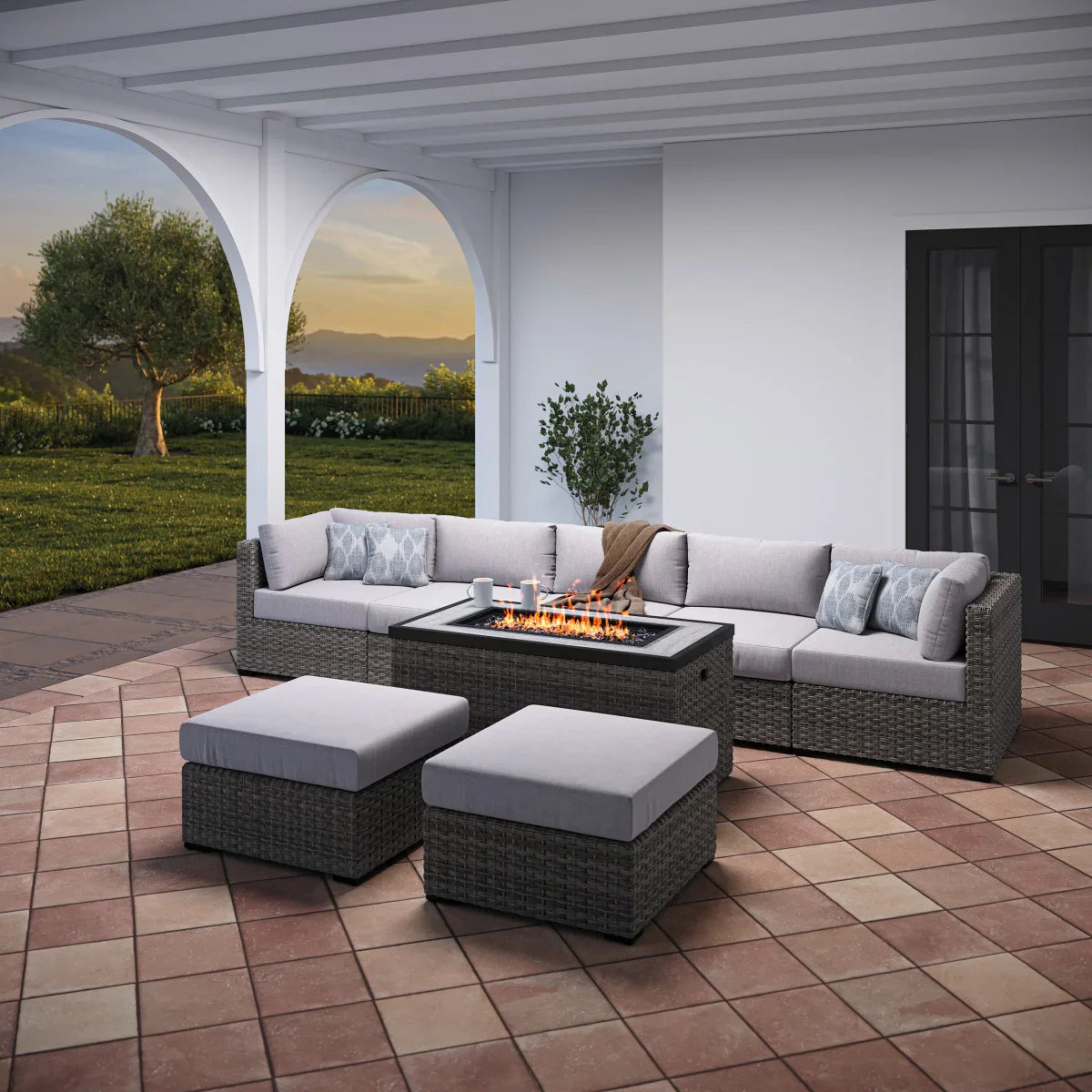 SunVilla Dorian 8-piece Modular Outdoor Seating Set
