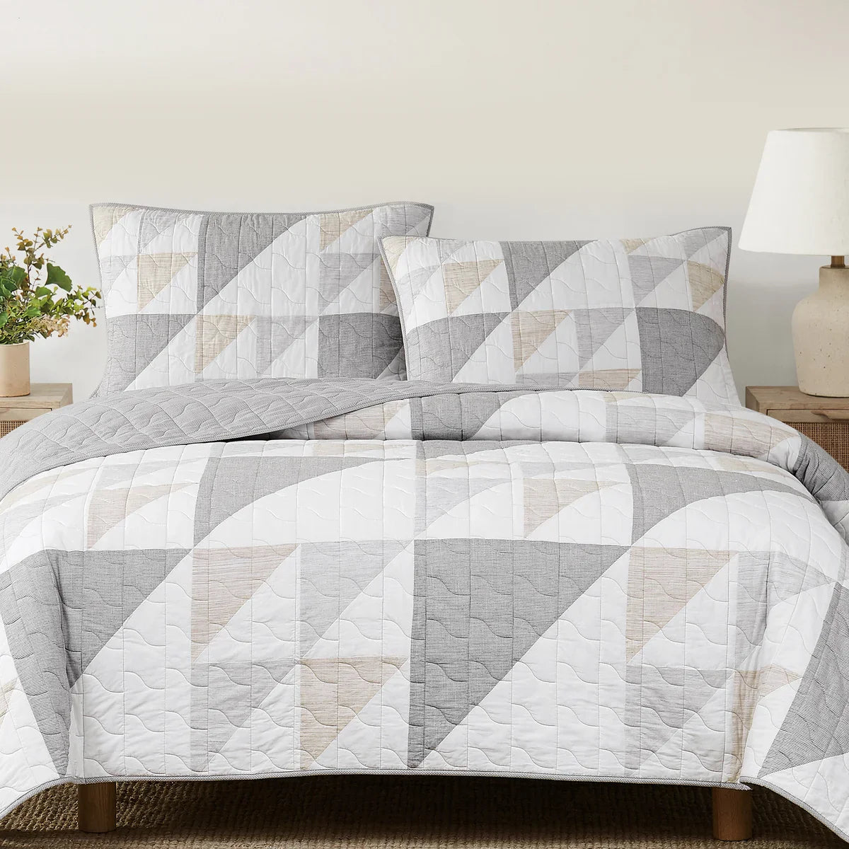 Origami Pieced Starlight Patchwork 3-piece Quilt Set