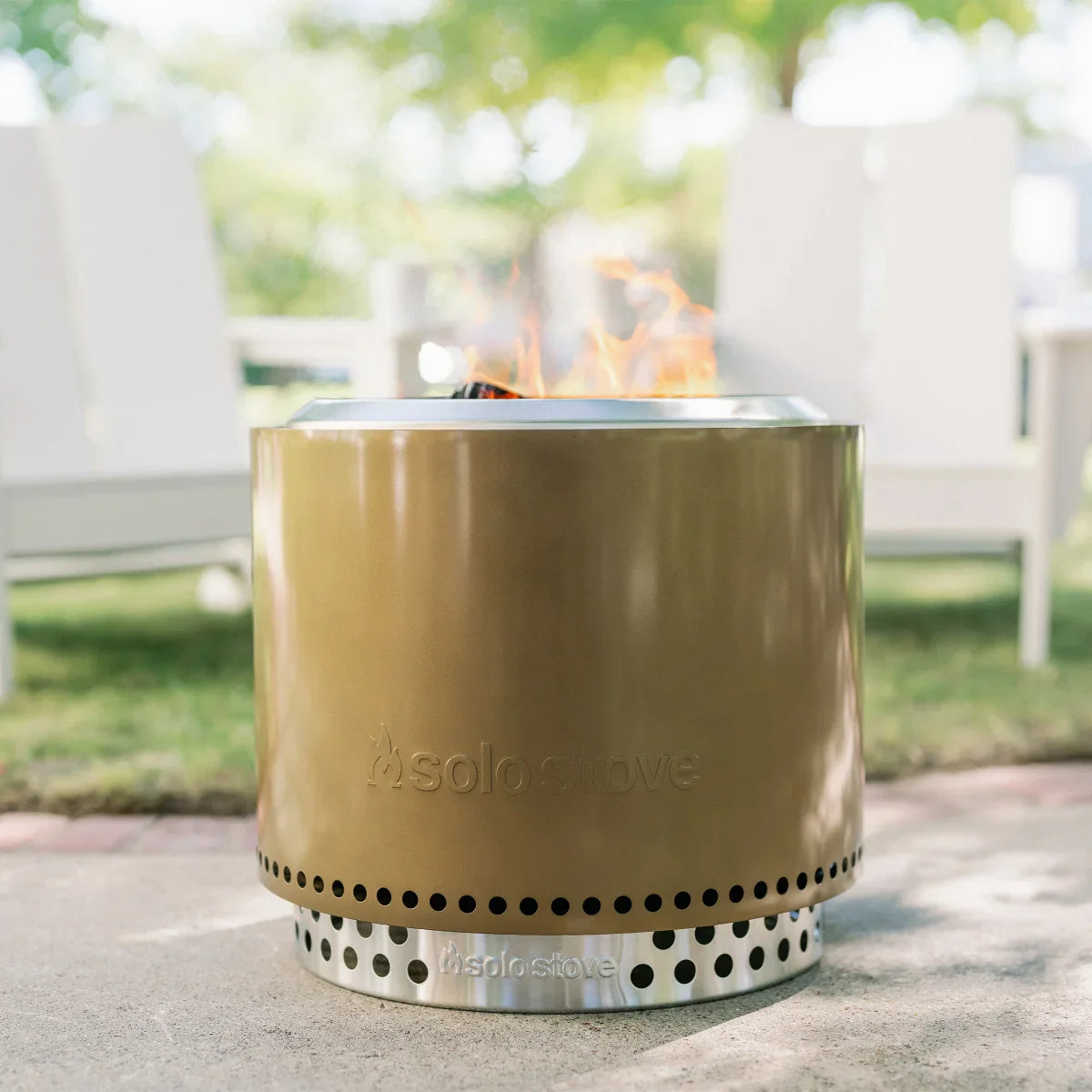 Solo Stove Bonfire 2.0 Metalic Bronze Wood Burning Fire Pit + Stand