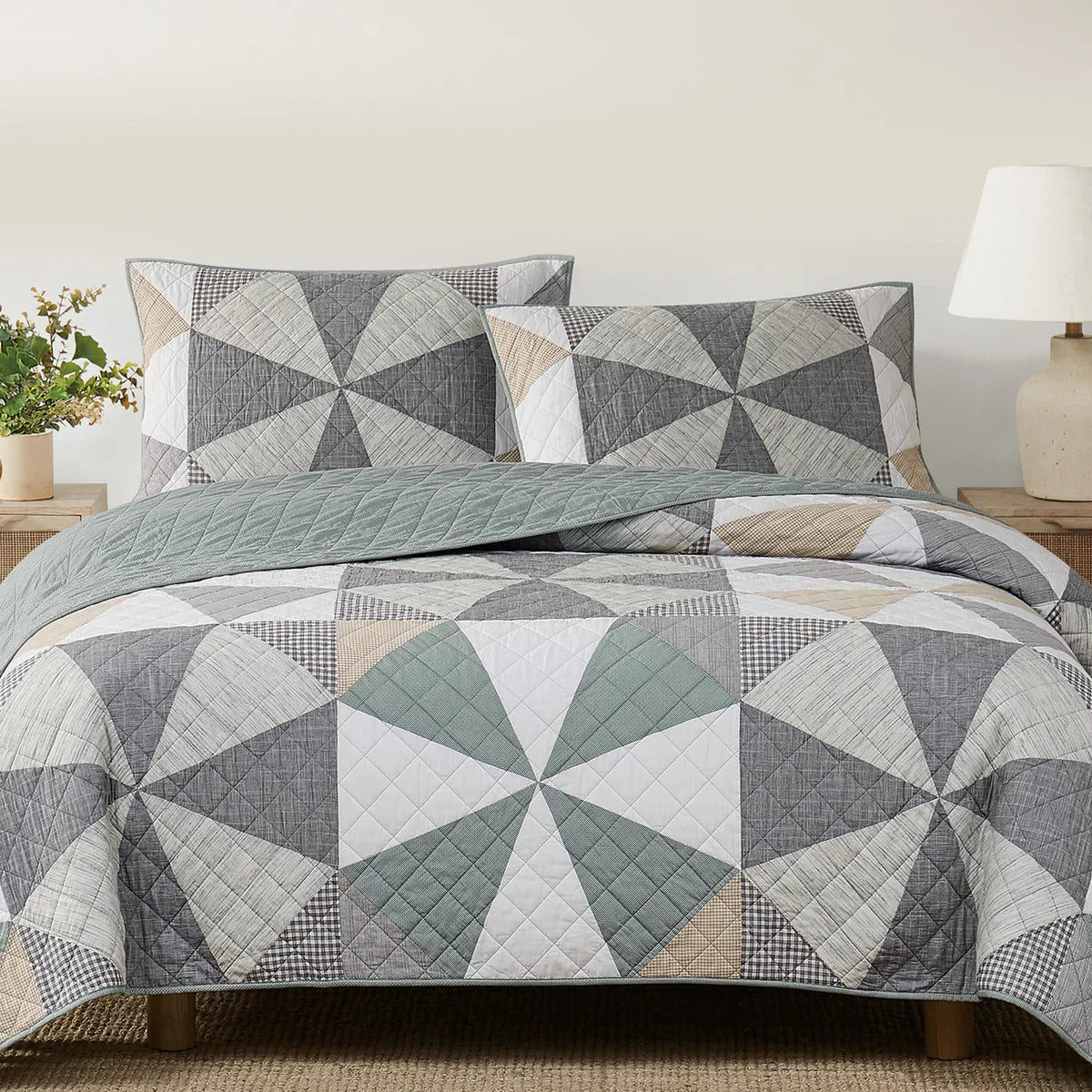 Origami Pieced Prairie Patchwork 3-piece Quilt Set