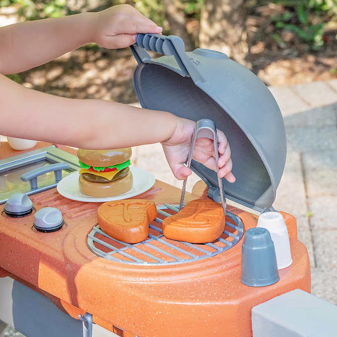 Step2 Grill & Gather Play Center with Canopy
