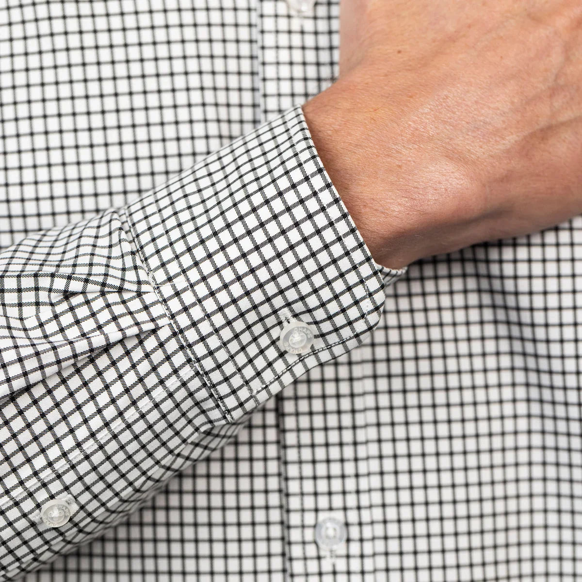 Chaps Men's Button-Down Dress Shirt