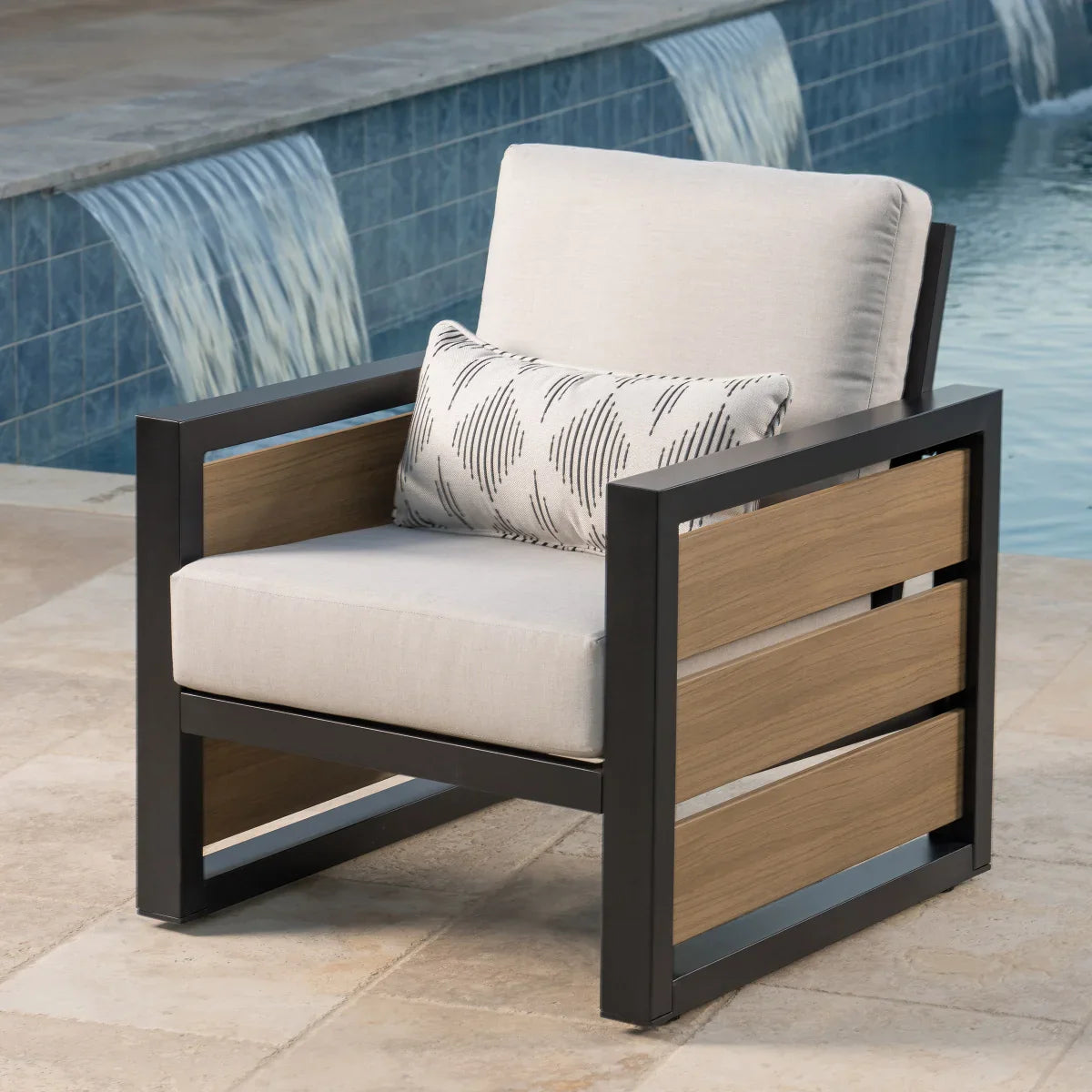 SunVilla Bradford 5-piece Fire Outdoor Seating Set