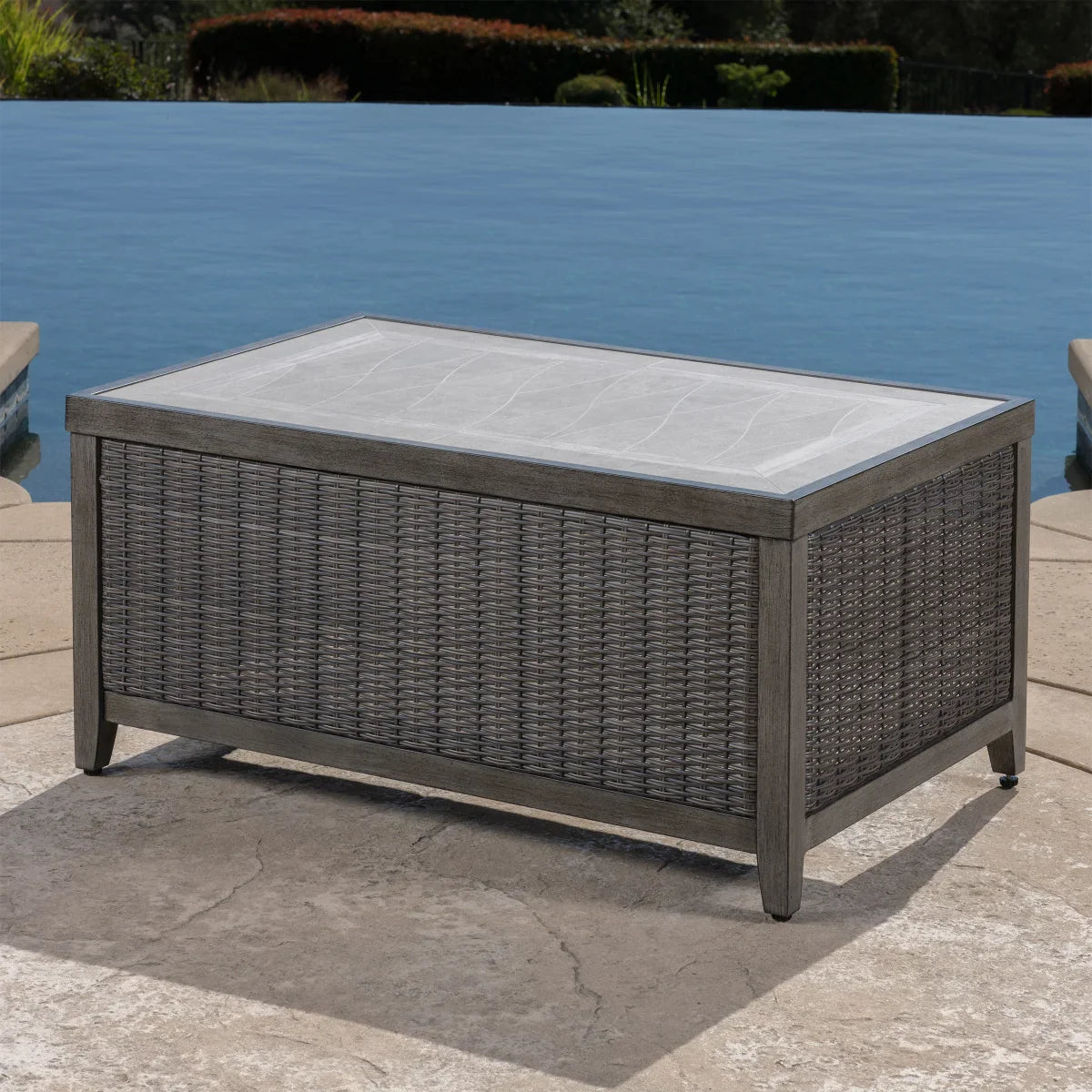 SunVilla Vineyard 6-piece Outdoor Patio Seating Set