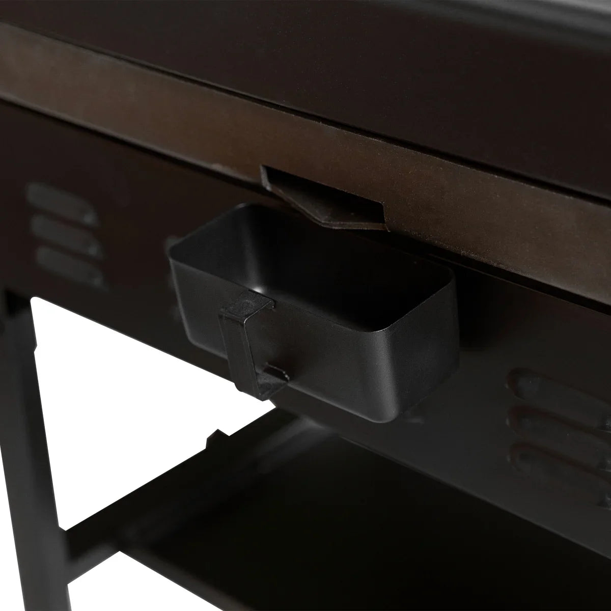Blackstone 36in. Griddle with Hinged Hood, Front Shelf and Soft Cover